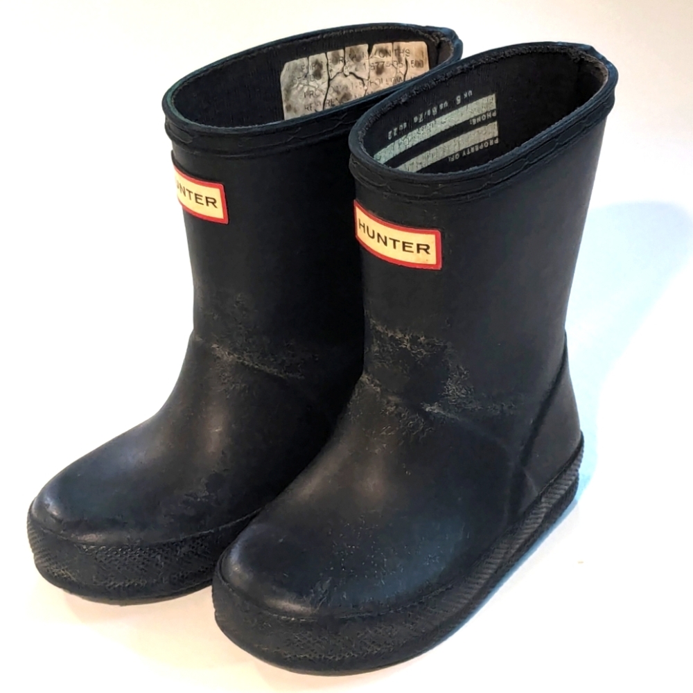 Navy Blue Hunter Rain Boots US 6